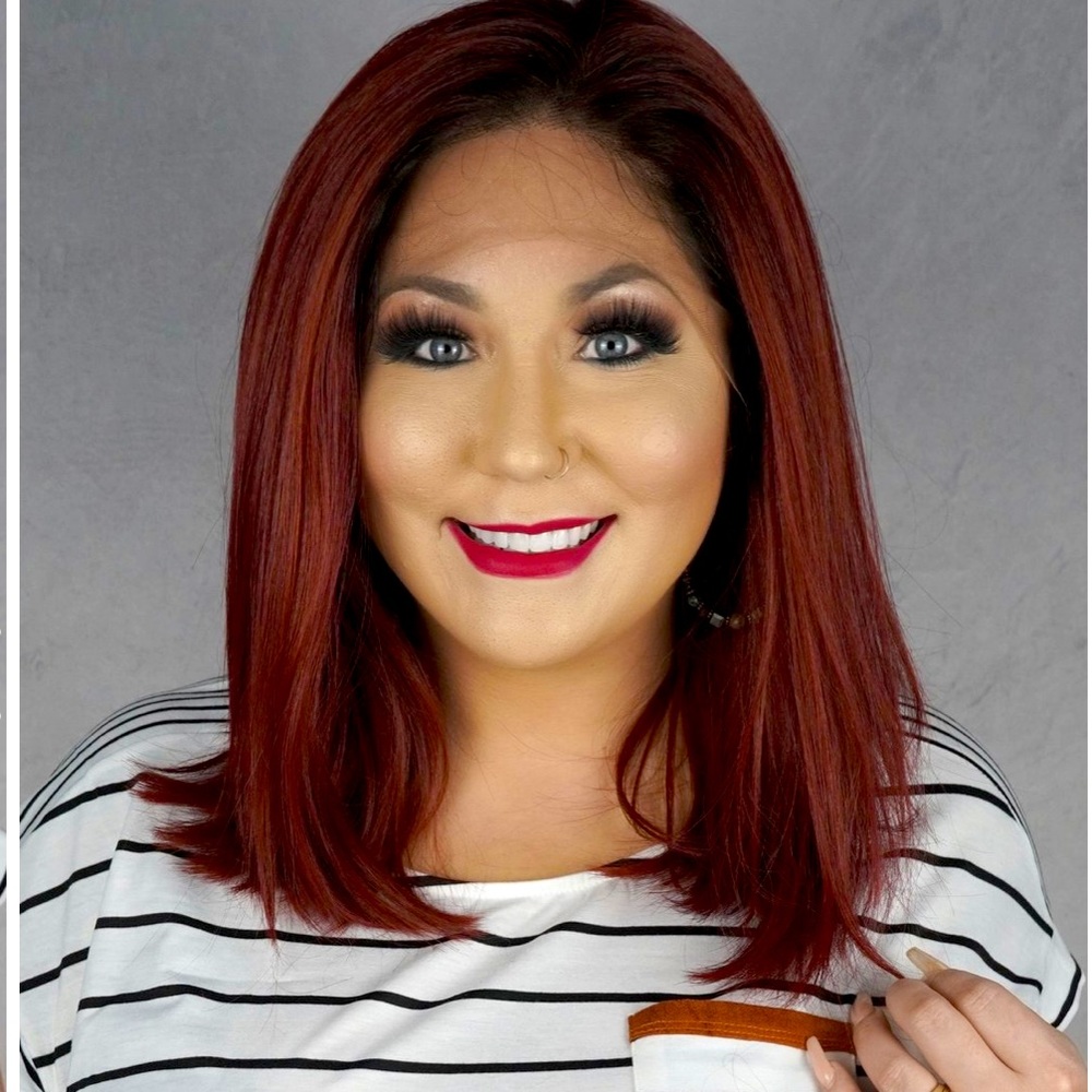 Front lace SoMA wig NWT in Capricorn!